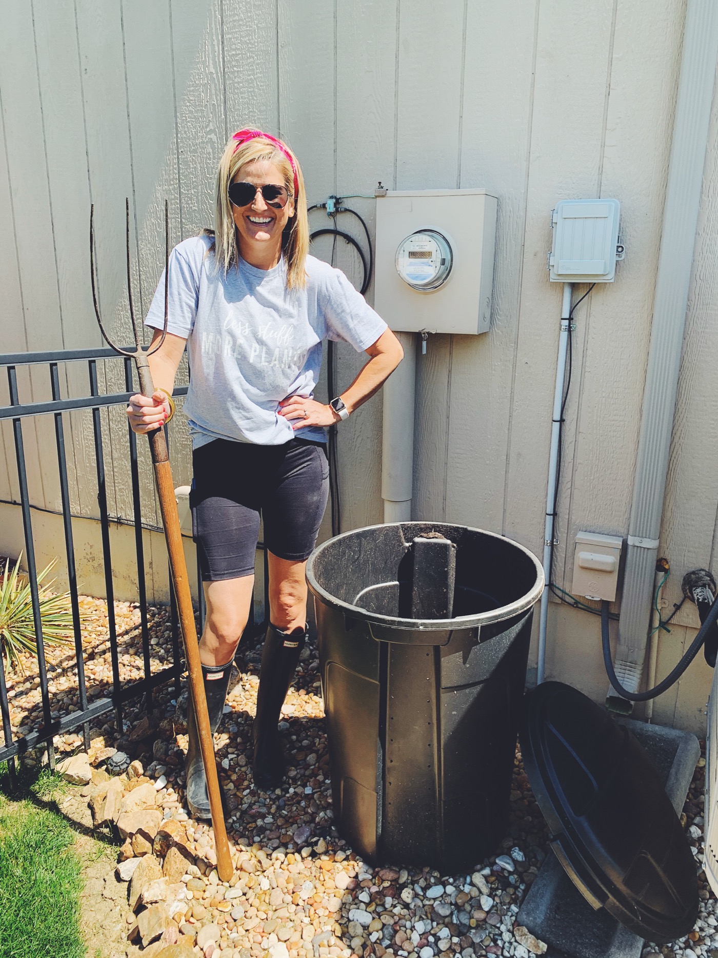 How to Create and Maintain a DIY Compost Bin - Life Love Larson