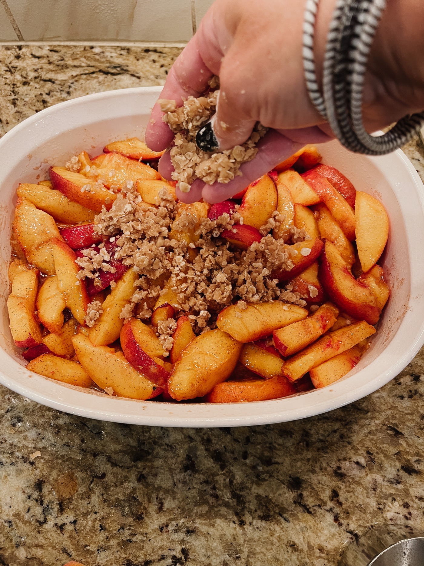 easiest peach crisp