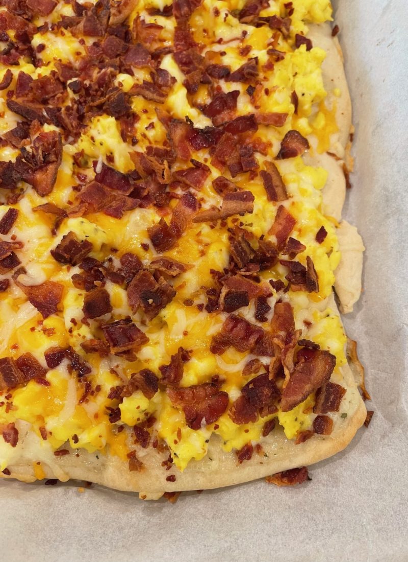 How to Make Bacon Ranch Breakfast Pizza