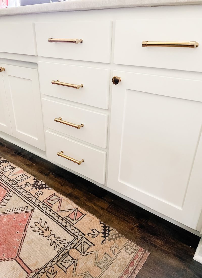 How to Pair Brass Hardware with Warm White Cabinets