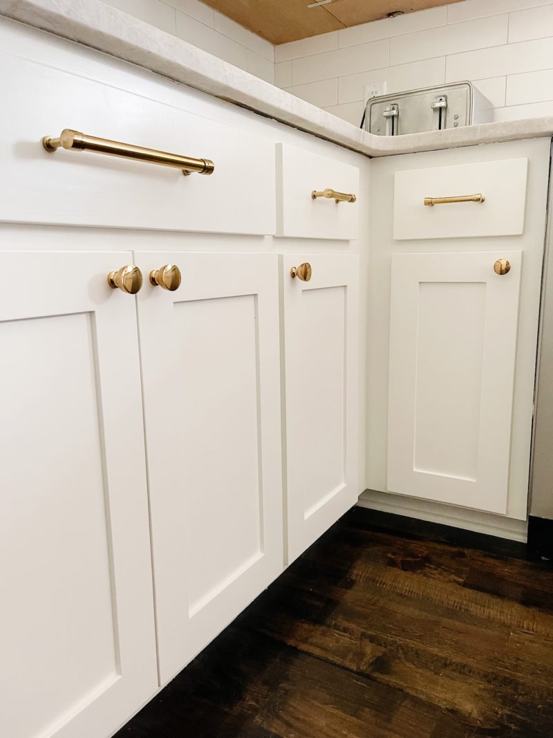 How to Pair Brass Hardware with Warm White Cabinets - Life Love Larson