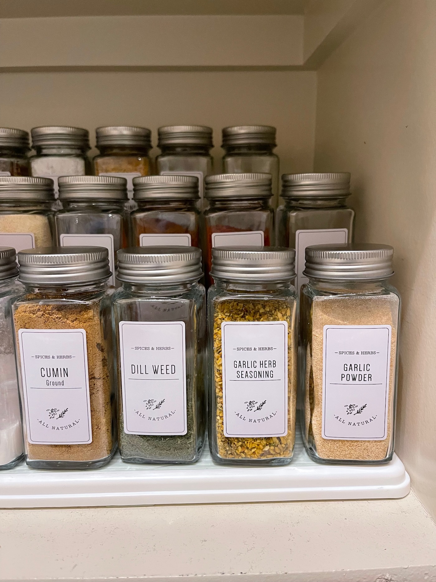 Organize Your Spices with Stylish Glass Spice Jars