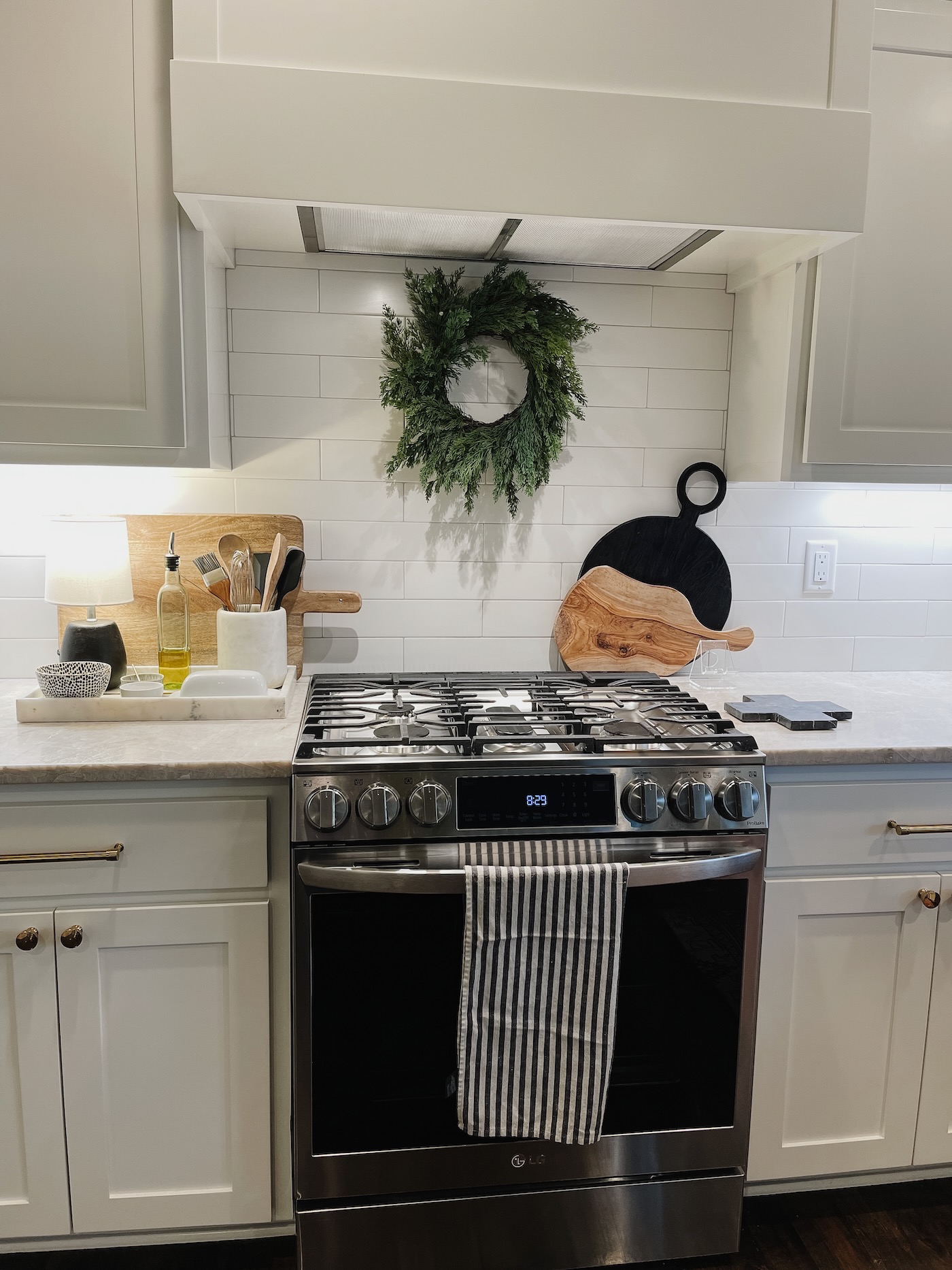 how-to-style-around-the-stove-area-life-love-larson