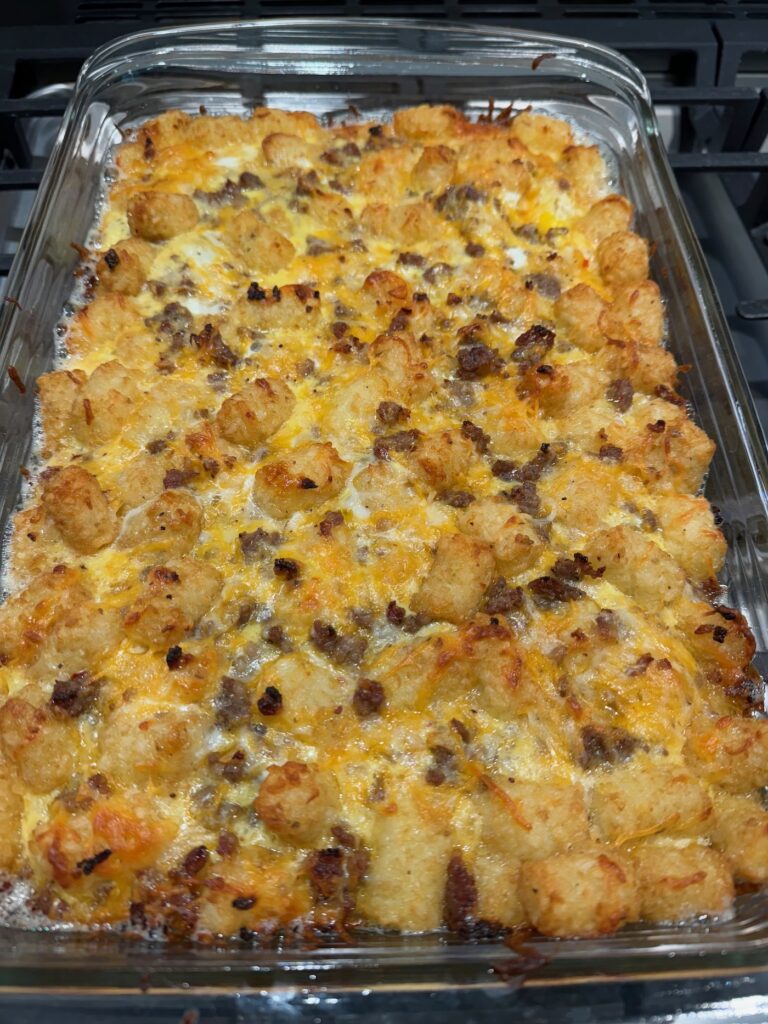 How to Make the Easiest Tater Tot and Egg Breakfast Casserole - Life ...