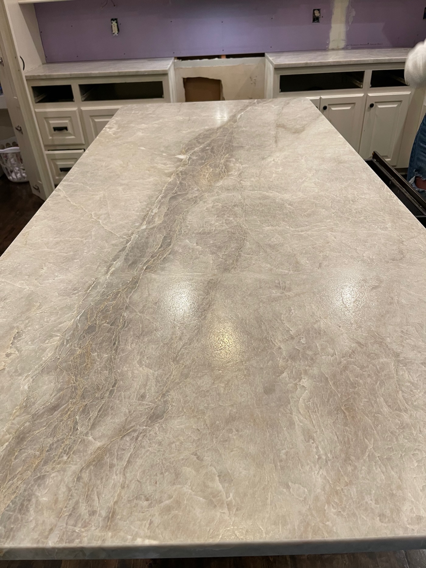 honed quartzite